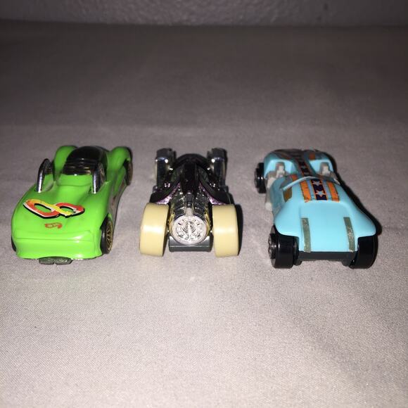 Toy Hot Wheels '95 Power Pipes / '18 FYB42 Tur-boned Charged / '19 Twin Mill Toy - Picture 4 of 8